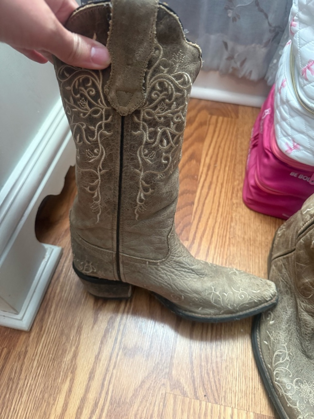Women's Tan Embroidered Heeled Western Boots corral brand boots well loved